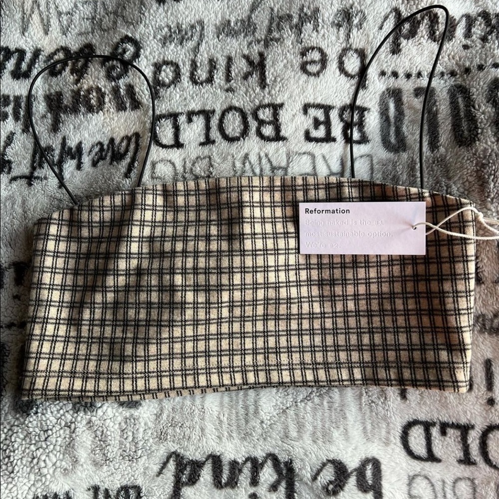 Reformation women crop top size (S)